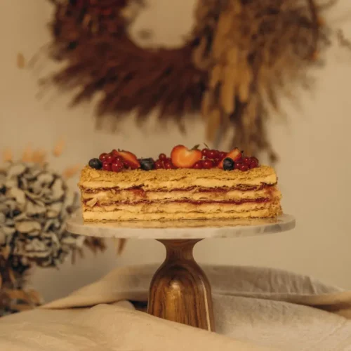 Pistachio Napoleon cake with raspberry by Lila Bakery